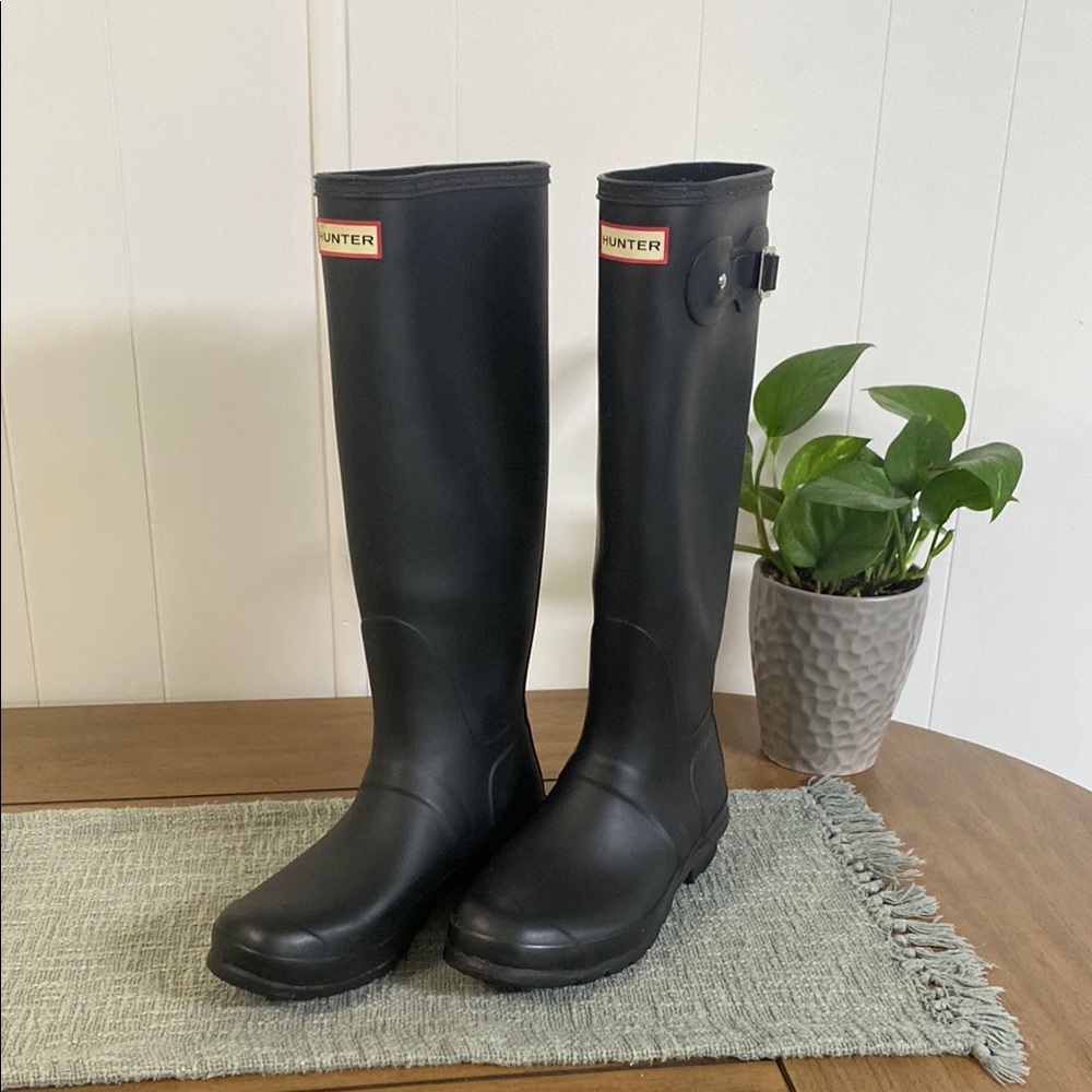 Hunter Classic Black Waterproof Boots